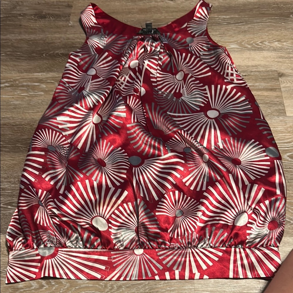 Red and White Patterned Dress 💥